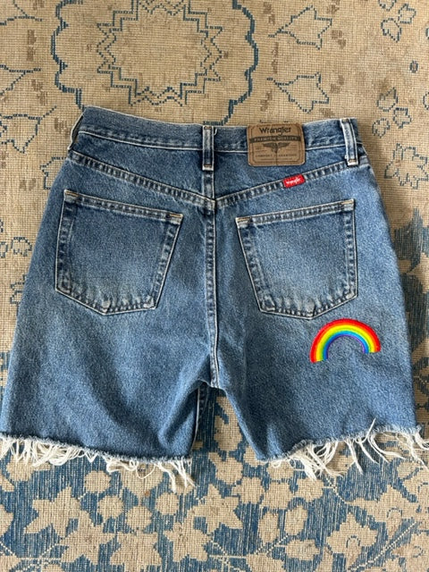 Vintage Wrangler Short with Daisy Embroidered patch